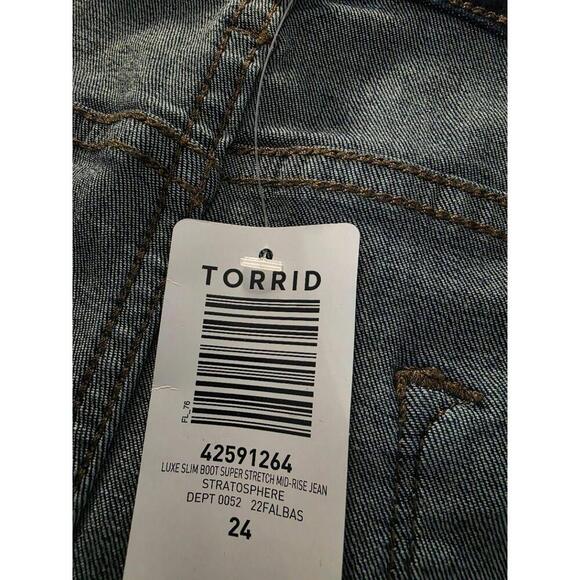 NWT Torrid 42591264 Dark Wash Slim Mid-Rise Bootcut Jeans 24S Womens - Picture 4 of 5